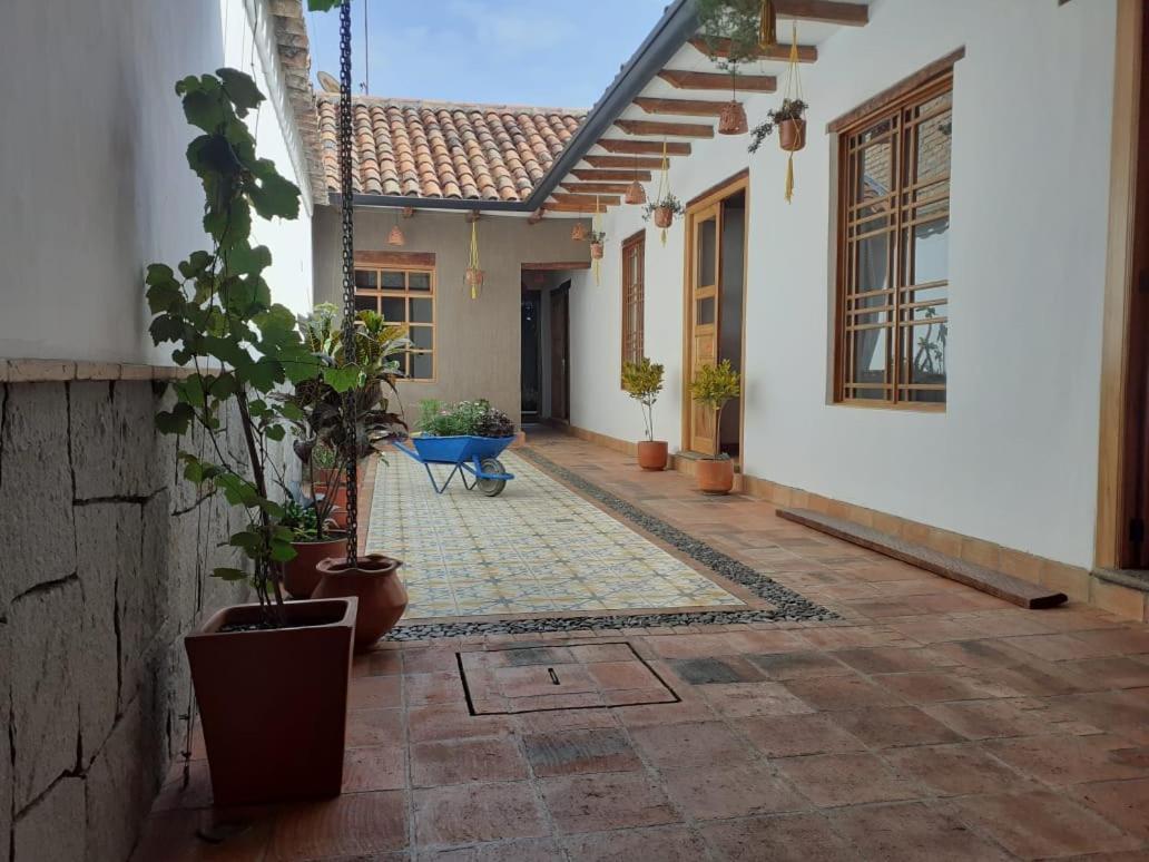 Hostal Suite Le Fabrique Куенка Екстериор снимка