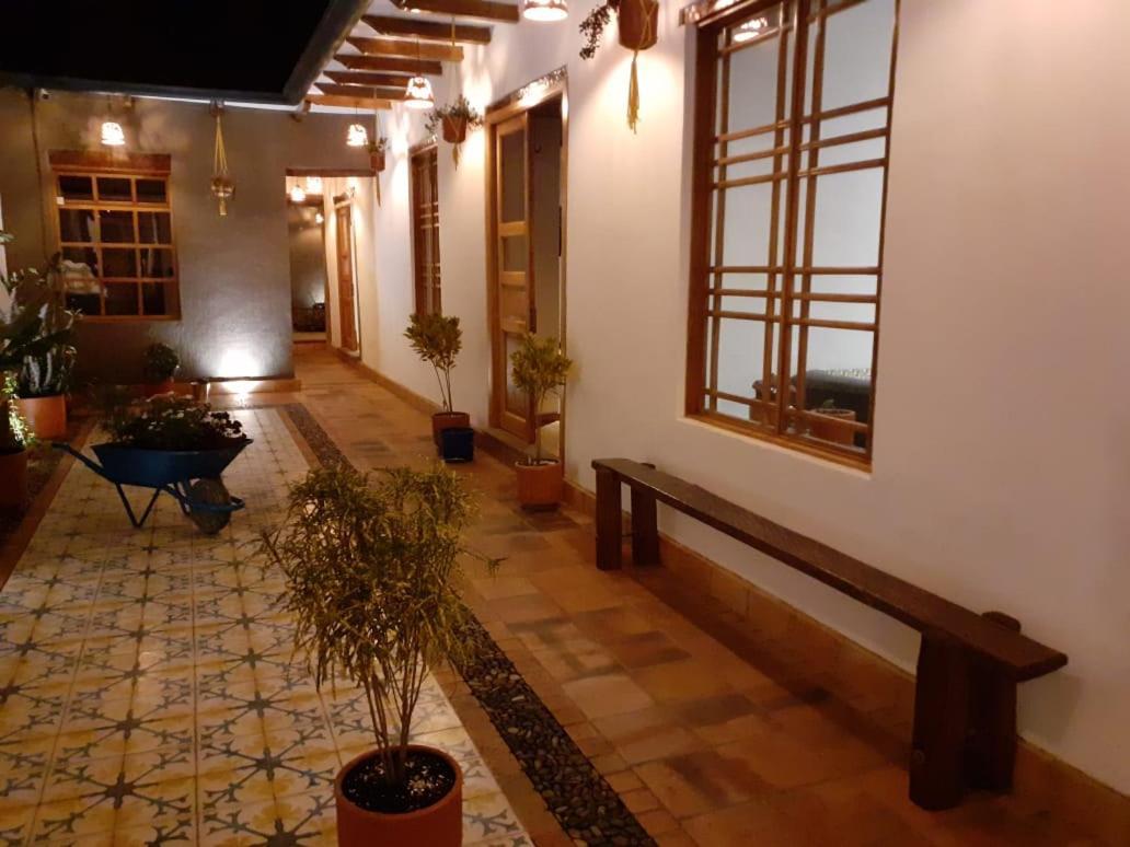 Hostal Suite Le Fabrique Куенка Екстериор снимка