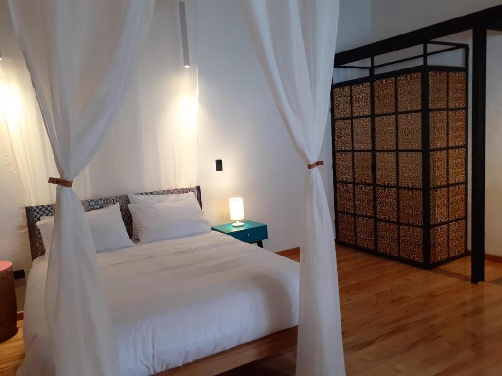 Hostal Suite Le Fabrique Куенка Екстериор снимка