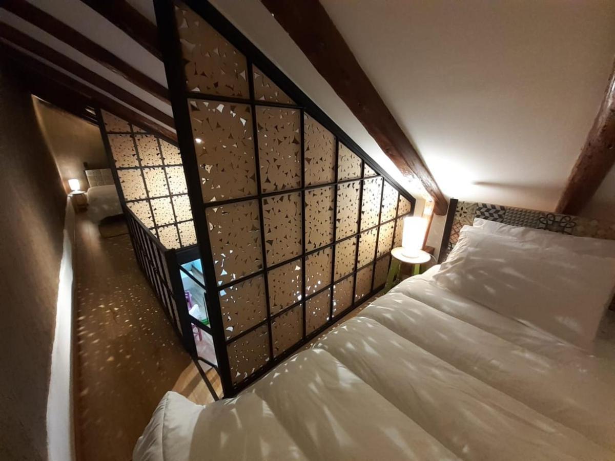 Hostal Suite Le Fabrique Куенка Екстериор снимка