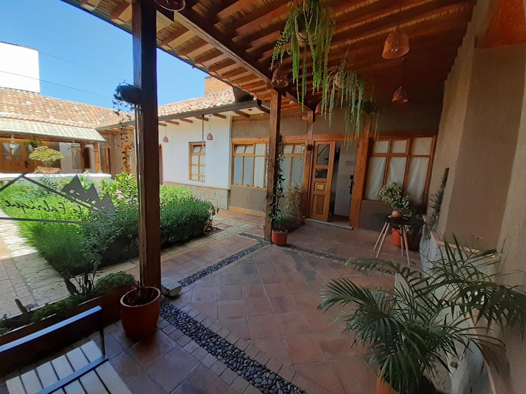 Hostal Suite Le Fabrique Куенка Стая снимка