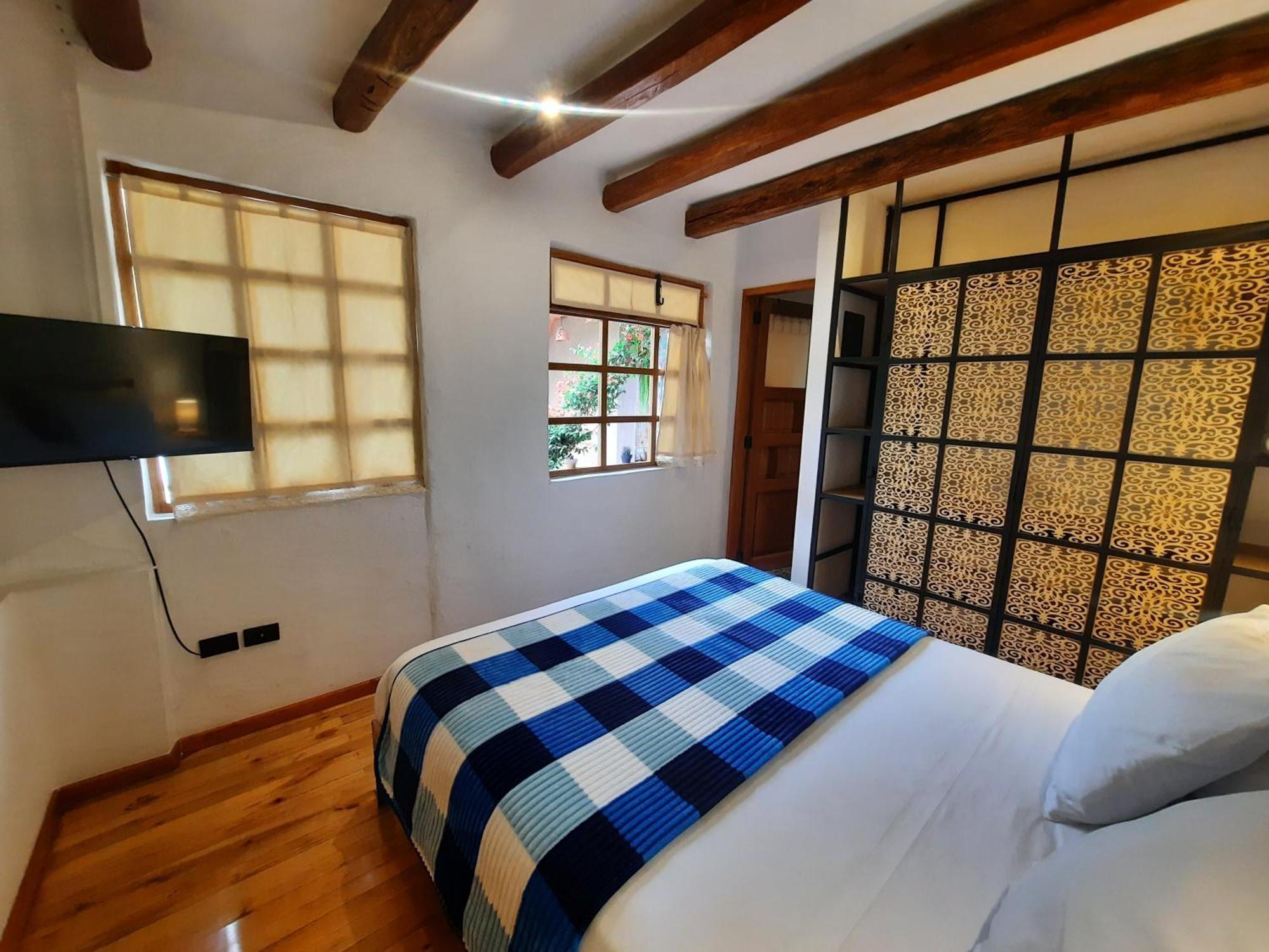 Hostal Suite Le Fabrique Куенка Екстериор снимка