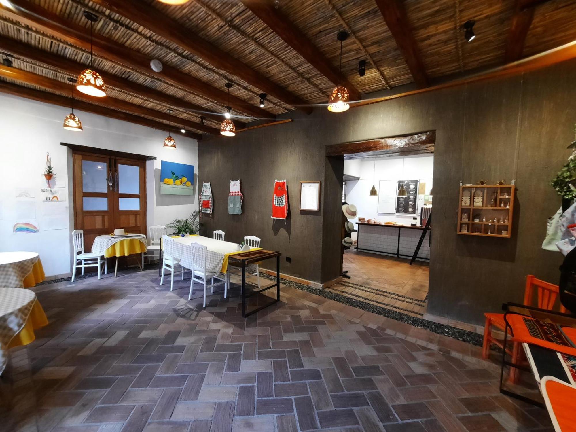 Hostal Suite Le Fabrique Куенка Екстериор снимка