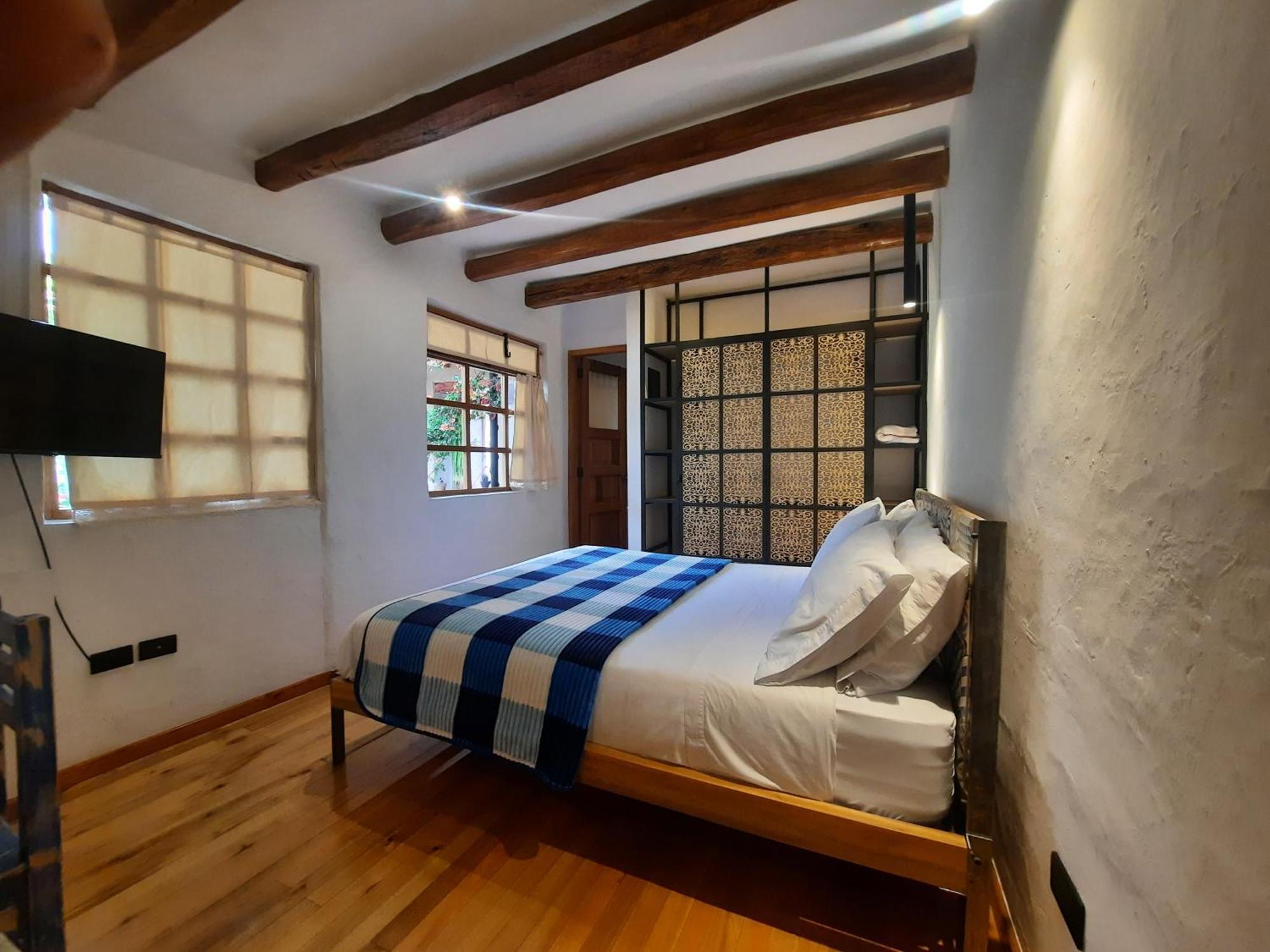 Hostal Suite Le Fabrique Куенка Екстериор снимка