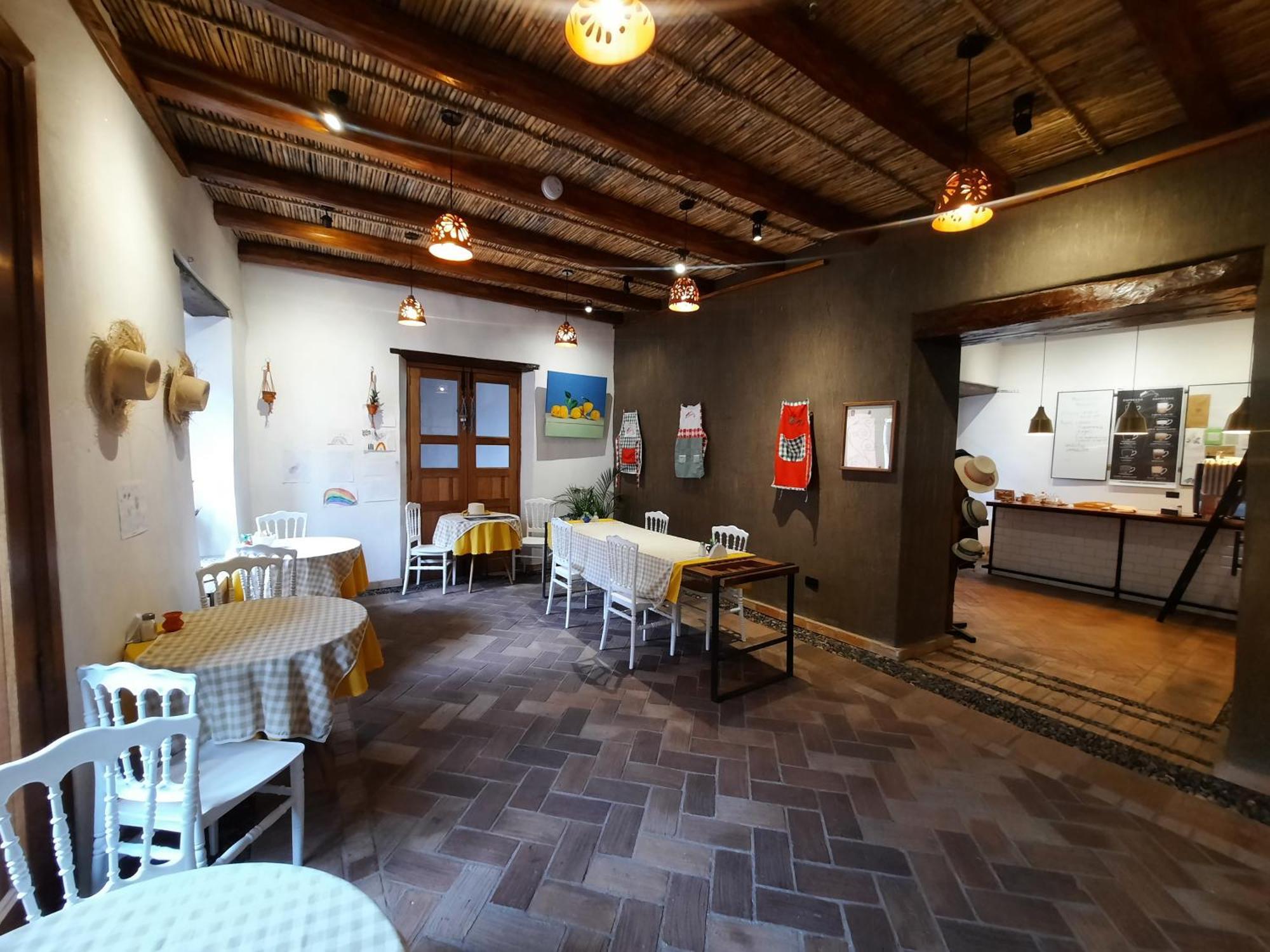 Hostal Suite Le Fabrique Куенка Екстериор снимка