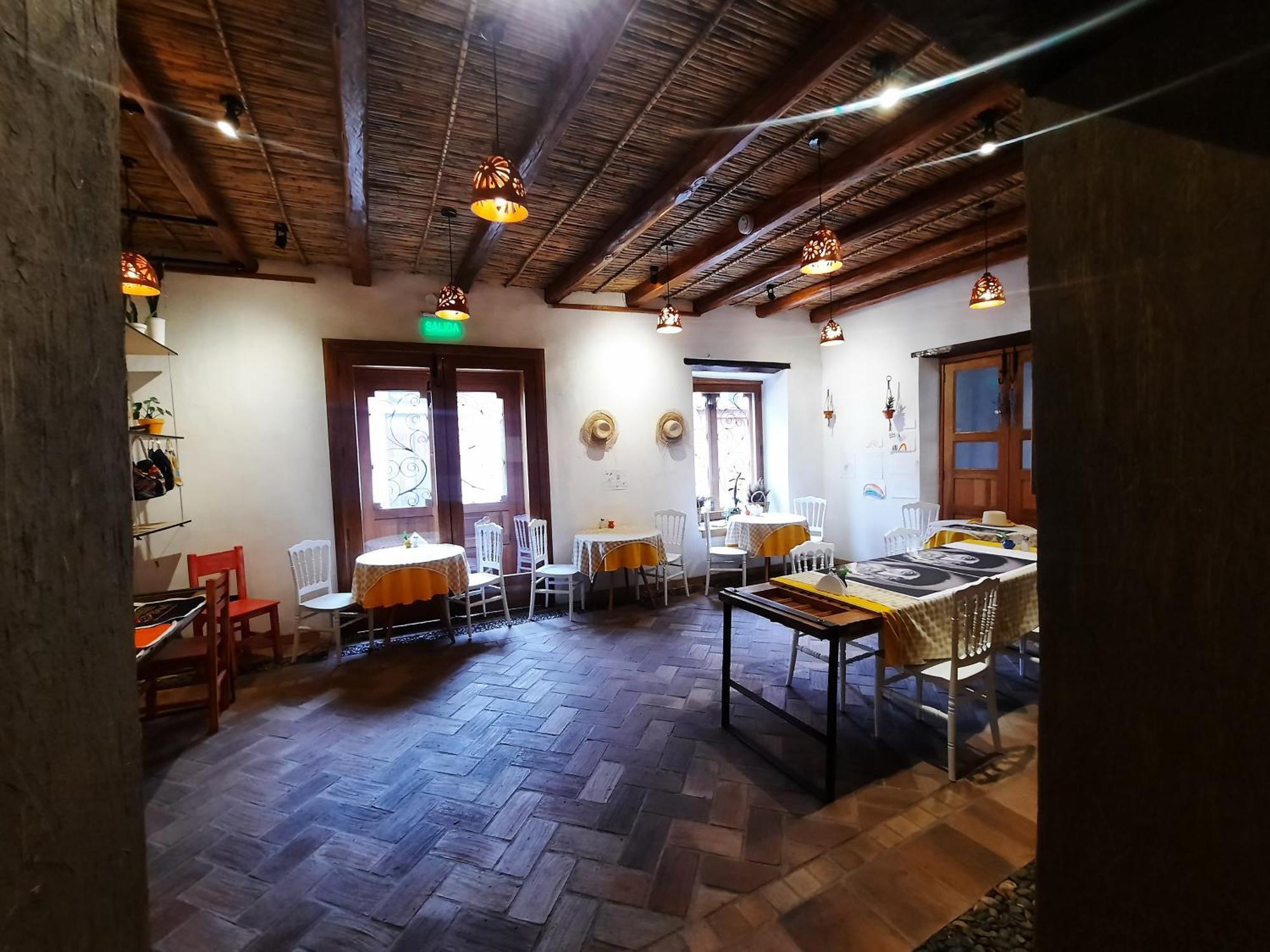 Hostal Suite Le Fabrique Куенка Екстериор снимка
