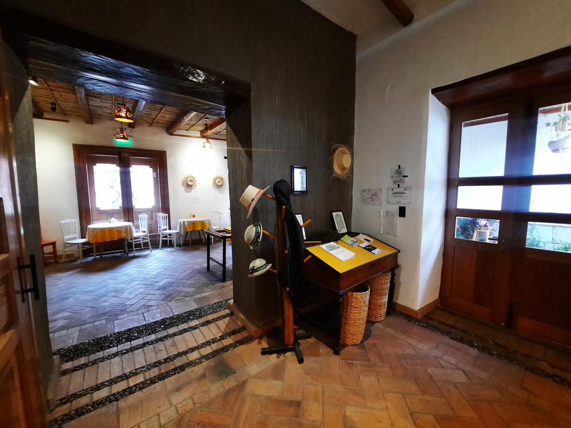 Hostal Suite Le Fabrique Куенка Екстериор снимка