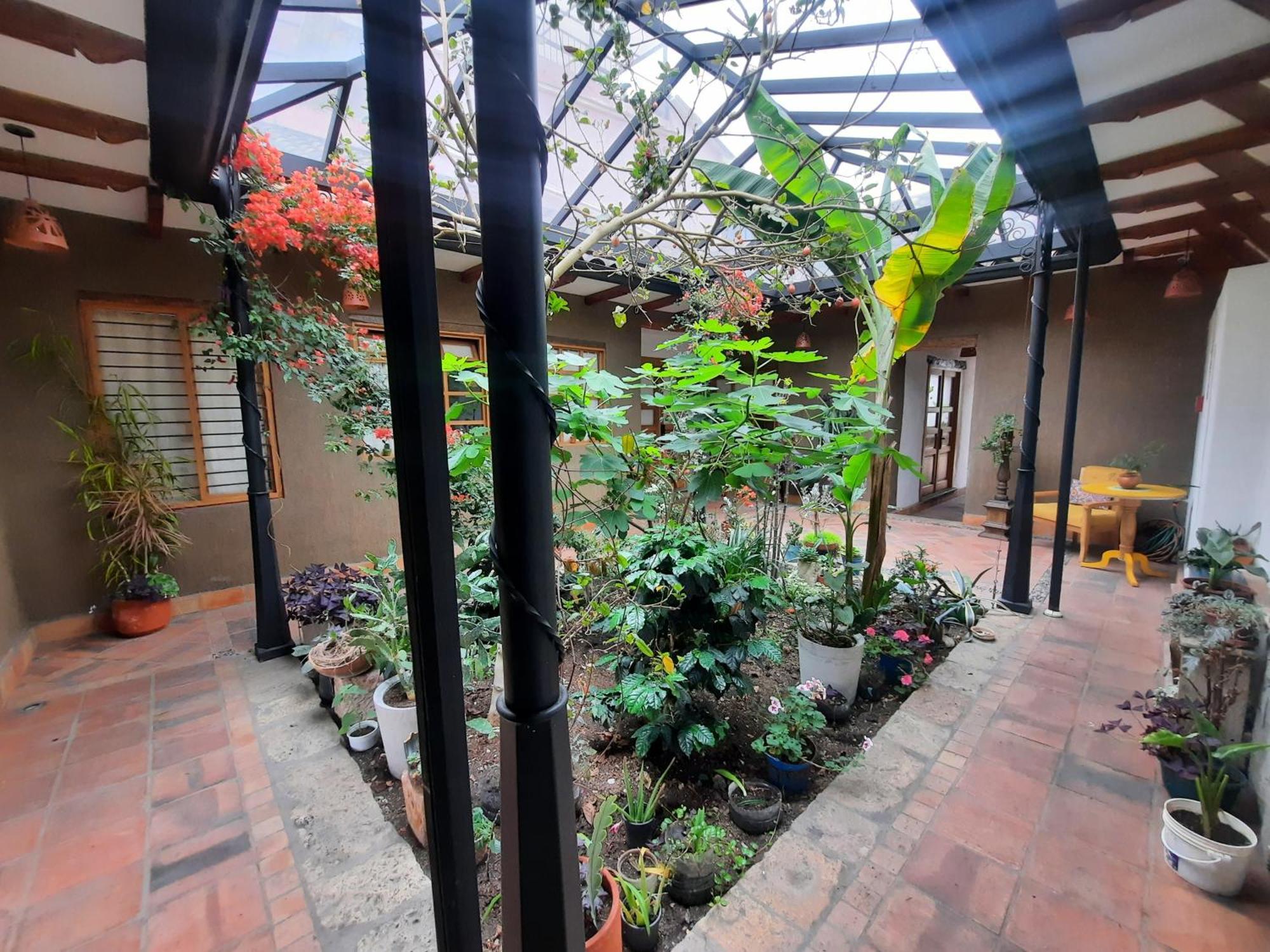 Hostal Suite Le Fabrique Куенка Екстериор снимка